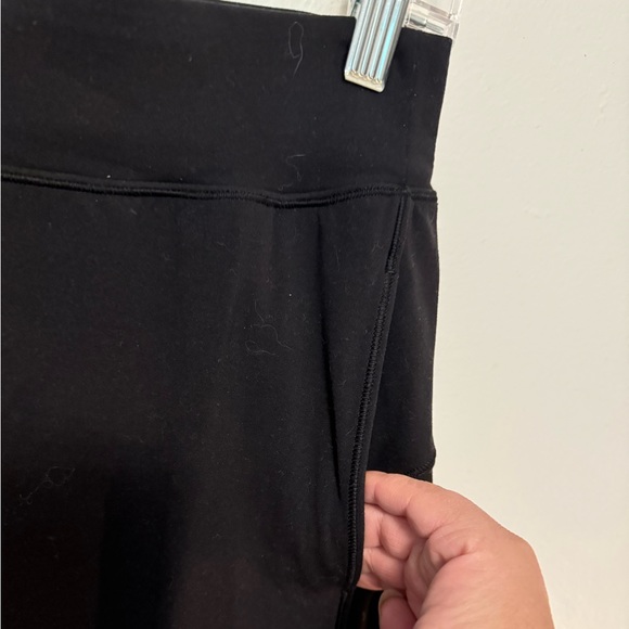 Lululemon Rejuvenate Crop *18” in Black. Size 6. - Picture 9 of 17